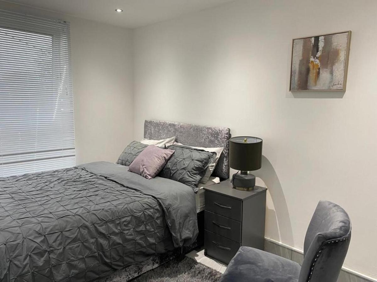 Luxurious 2-Bed Apartment In Woolwich London Londres Exterior foto