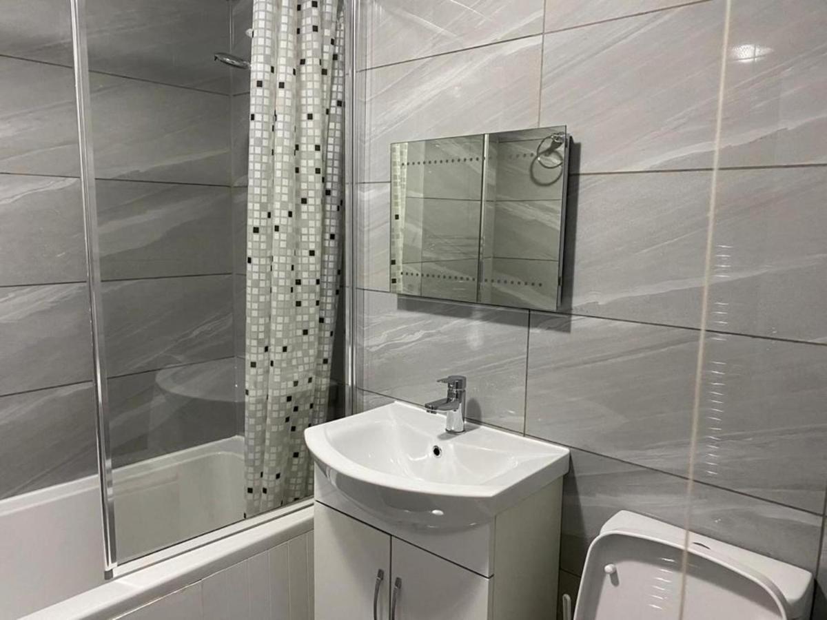 Luxurious 2-Bed Apartment In Woolwich London Londres Exterior foto